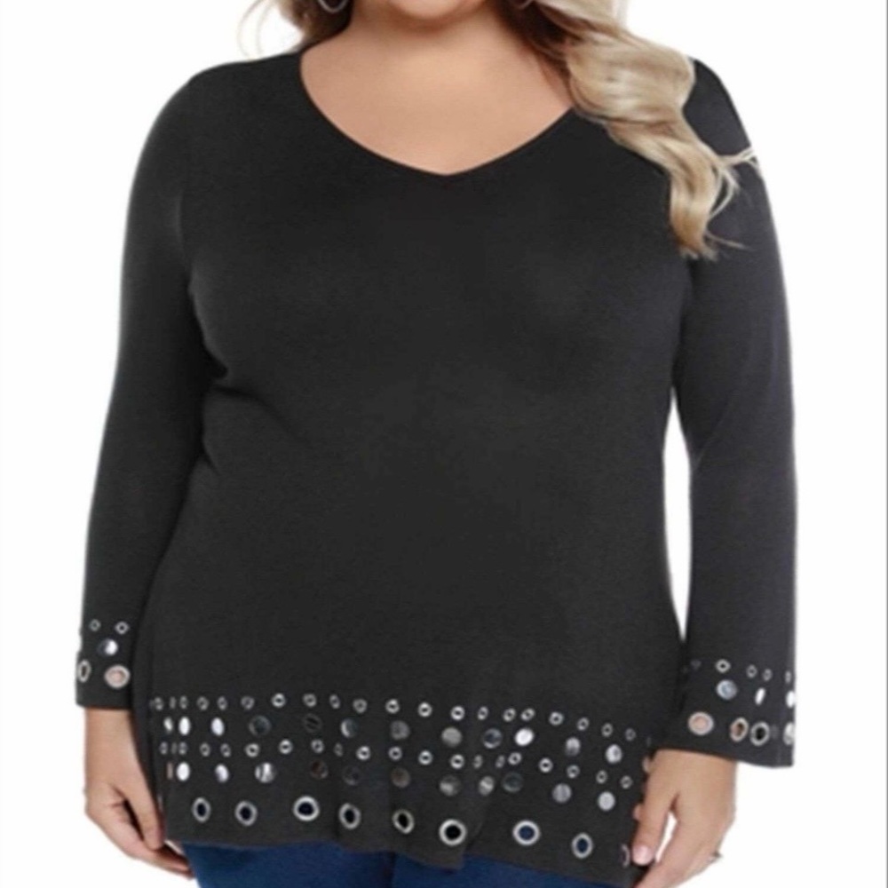 NWT! Belldini Charcoal Long Sleeve Top with Silver Accents. Women’s Size 0X
